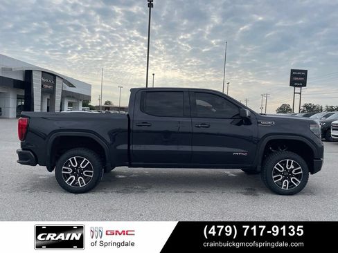 Used 2025 GMC Sierra 1500 AT4 w/ AT4 Premium Package AWD/4WD image 8