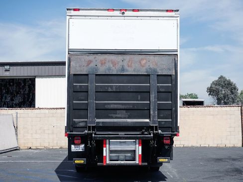 Used 2015 Ford F650 2WD Crew Cab Super Duty image 7