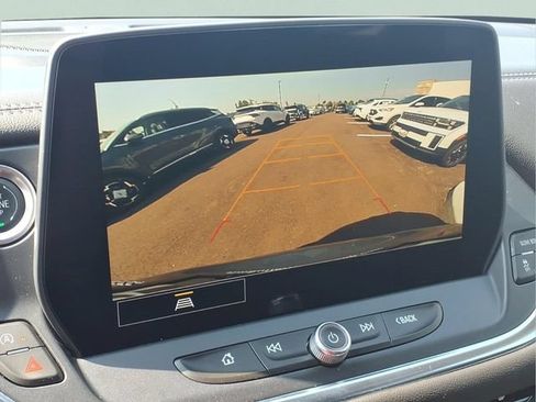 Used 2025 Chevrolet Blazer LT FWD image 10