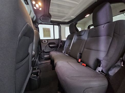 Used 2020 Jeep Wrangler Unlimited Sport S image 21