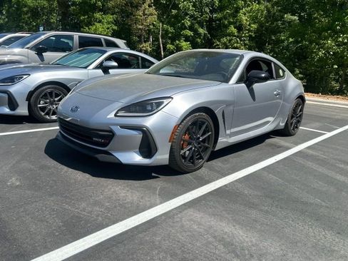Used 2024 Subaru BRZ tS RWD image 2