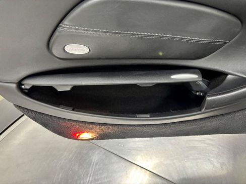 Used 2004 Porsche 911 Carrera RWD image 17