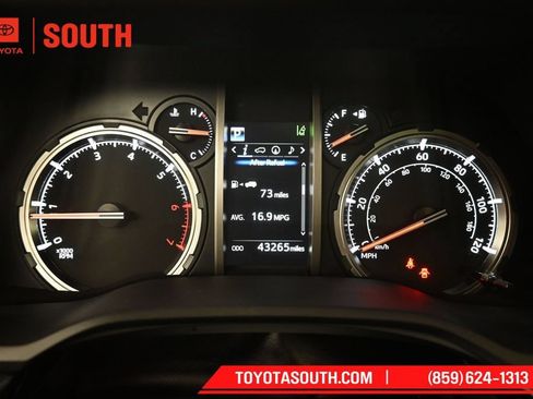 Used 2024 Toyota 4Runner TRD Pro AWD/4WD image 12