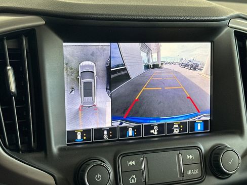 Used 2024 GMC Terrain AT4 w/ Tech Package image 19