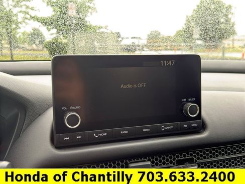 Certified 2025 Honda HR-V Sport image 14