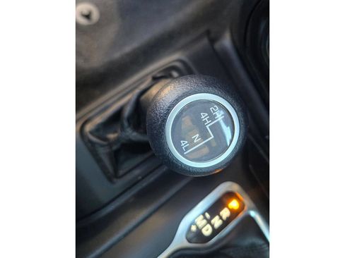 Used 2022 Jeep Wrangler Unlimited Sport AWD/4WD image 19