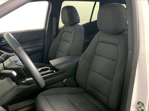 Used 2025 Chevrolet Equinox LT image 22