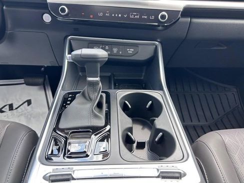New 2026 Kia Carnival SX w/ SX Dark Edition Package FWD image 17