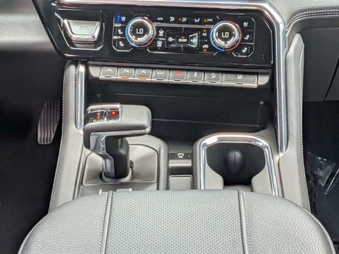 Used 2024 GMC Sierra 1500 Denali w/ Denali Reserve Package AWD/4WD image 20