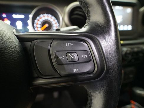 Used 2021 Jeep Wrangler Sport AWD/4WD image 18