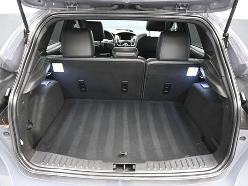 Used 2017 Ford Focus RS image 42