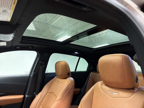 Used 2023 Cadillac XT4 Premium Luxury FWD image 26