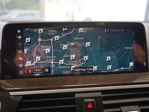 Used 2018 BMW X3 xDrive30i w/ Premium Package AWD/4WD image 8