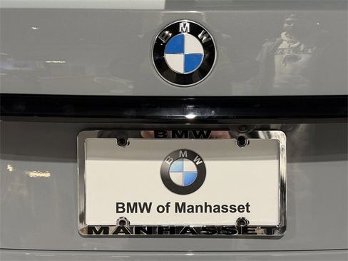 Used 2026 BMW X7 xDrive40i w/ M Sport Package image 40