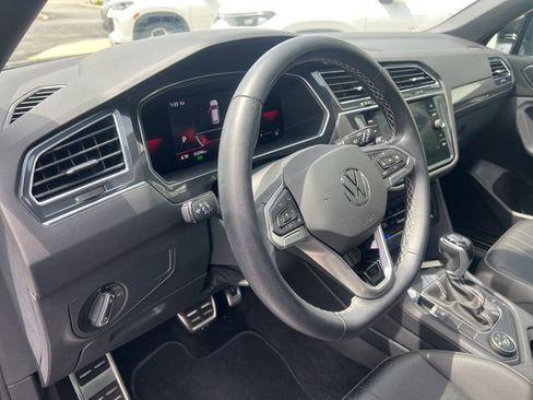 Used 2023 Volkswagen Tiguan SE R-Line AWD/4WD image 12