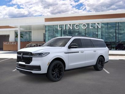 New 2026 Lincoln Navigator L Reserve w/ Jet Appearance Package