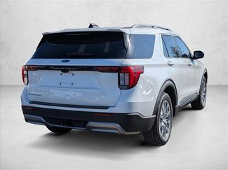 New 2026 Ford Explorer Platinum video 2