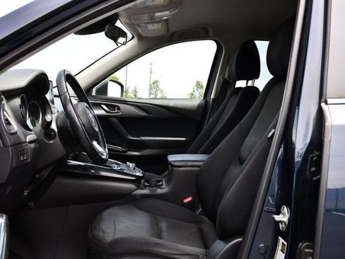 Used 2018 MAZDA CX-9 Sport FWD image 12
