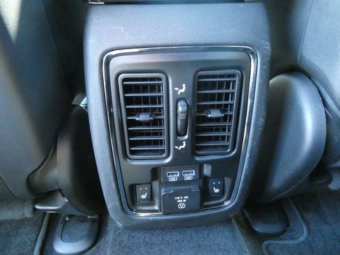 Used 2017 Jeep Grand Cherokee Limited w/ Trailer Tow Group IV AWD/4WD image 21