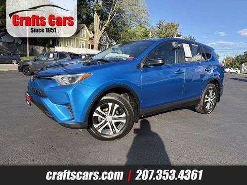 Used 2018 Toyota RAV4 LE w/ All Weather Liner Package AWD/4WD image 1