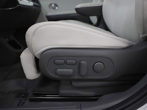Certified 2024 Hyundai Ioniq 5 Limited image 23