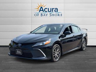 Used 2022 Toyota Camry XLE w/ Navigation Upgrade Package FWD video 1