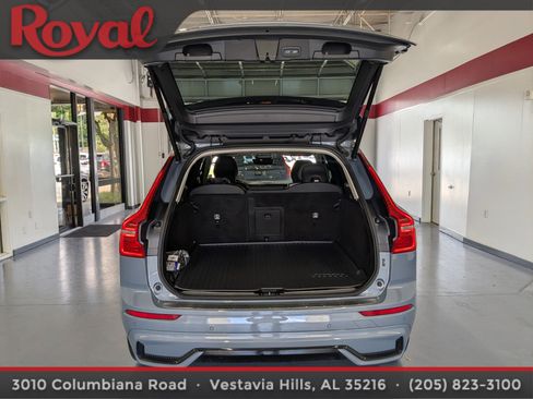 Certified 2024 Volvo XC60 B5 Plus w/ Protection Package Premier AWD/4WD image 12