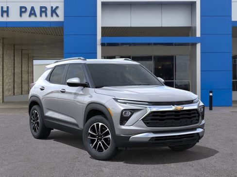 New 2026 Chevrolet TrailBlazer LT w/ Driver Confidence Package image 7