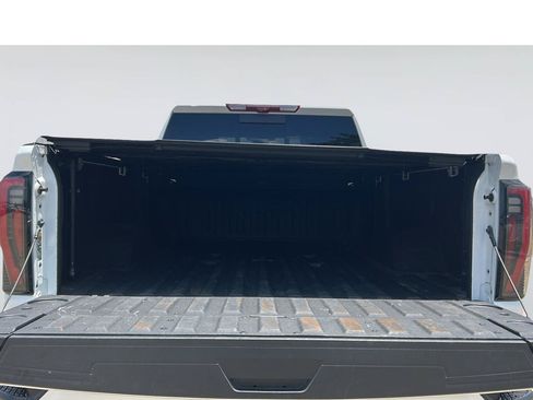 Used 2024 GMC Sierra 2500 AT4 w/ AT4 Premium Plus Package AWD/4WD image 29