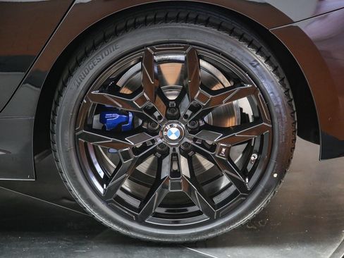 Used 2025 BMW 330i Sedan w/ M Sport Package RWD image 11