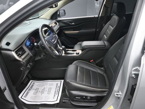 Used 2019 GMC Acadia Denali w/ Technology Package AWD/4WD image 17
