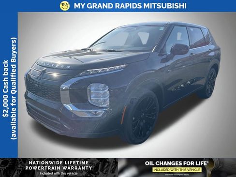 New 2026 Mitsubishi Outlander LE AWD/4WD image 1