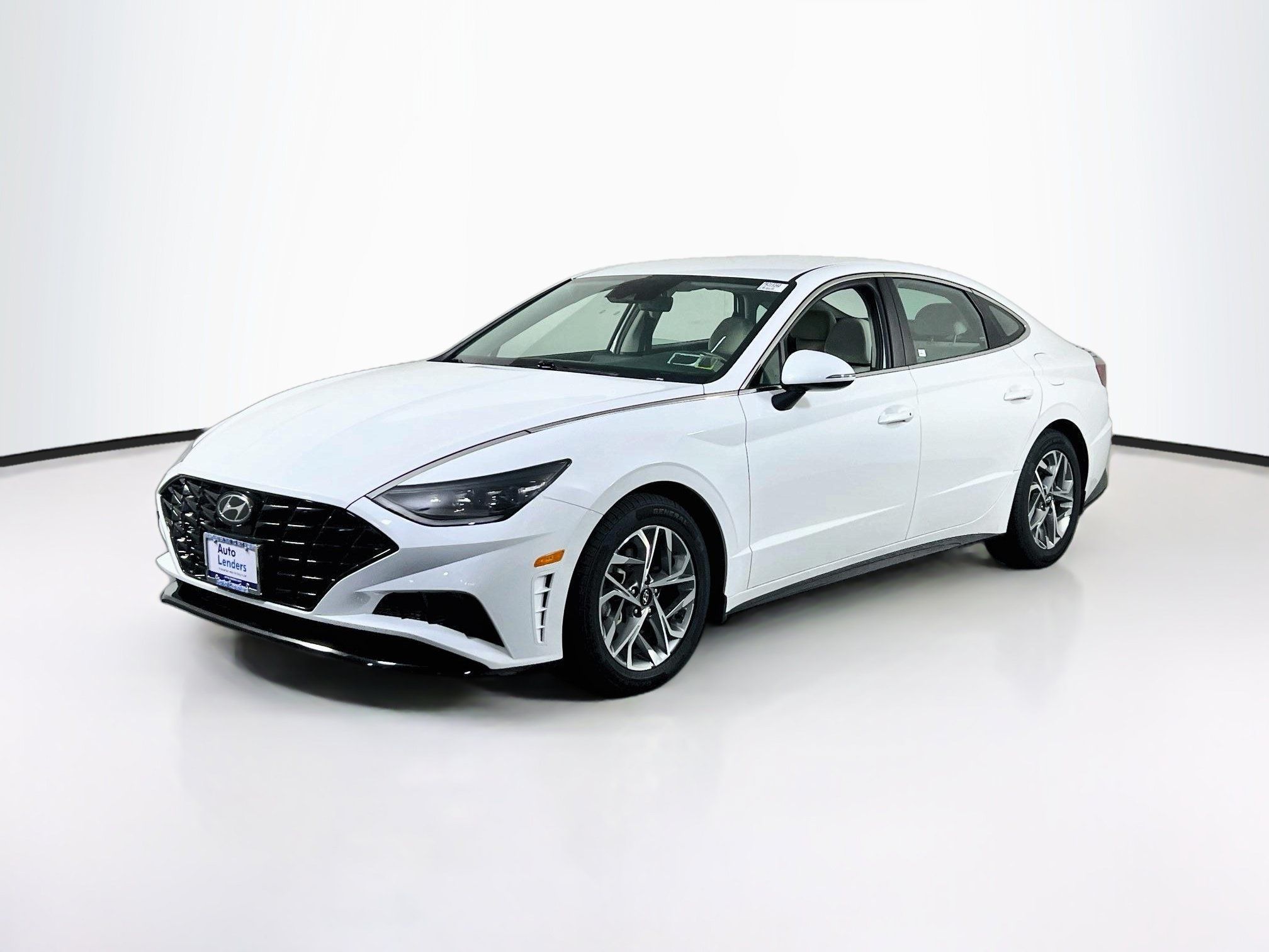 Used 2023 Hyundai Sonata SEL FWD image 1