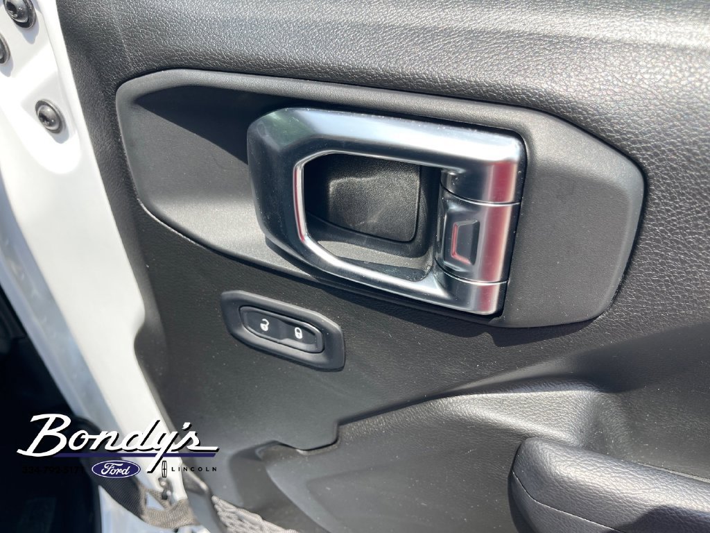 Used 2025 Jeep Wrangler Sport AWD/4WD image 19