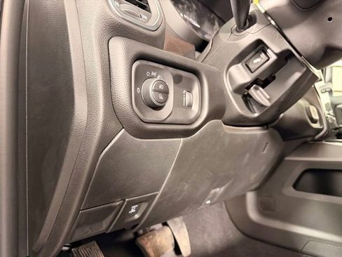 New 2026 RAM 2500 Big Horn AWD/4WD image 19