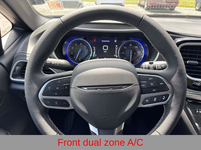 New 2027 Chrysler Pacifica Select FWD image 14