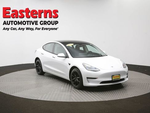 Used 2023 Tesla Model 3 Standard Range image 46