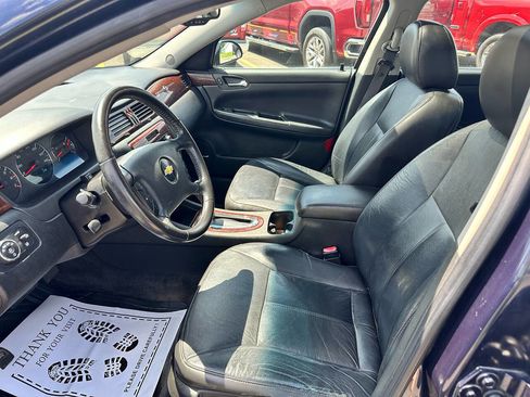 Used 2011 Chevrolet Impala LT w/ Luxury Edition Package FWD image 9