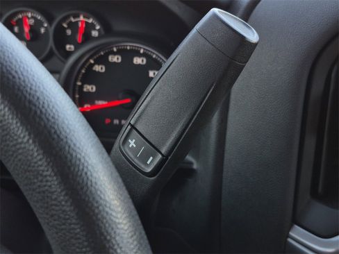 Used 2021 Chevrolet Silverado 1500 Custom image 21