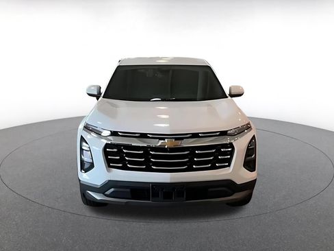 Used 2025 Chevrolet Equinox LT FWD image 4