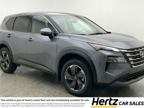 Used 2025 Nissan Rogue SV FWD image 1