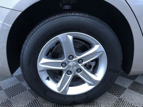 Used 2024 Chevrolet Malibu LT image 17