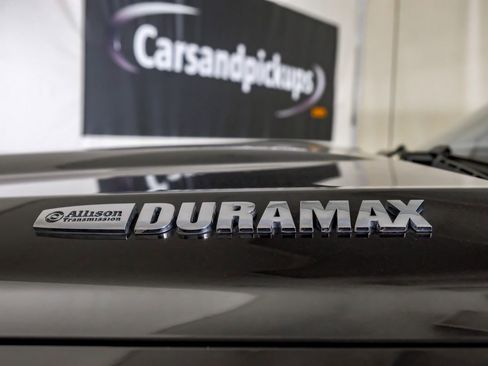 Used 2019 Chevrolet Silverado 2500 LTZ w/ Duramax Plus Package image 44