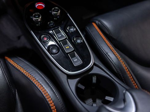 Used 2023 McLaren GT RWD image 43