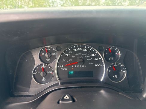 Used 2020 Chevrolet Express 2500 w/ Driver Convenience Package RWD image 10
