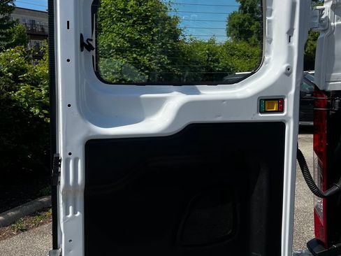 Used 2025 Ford Transit 250 Low Roof w/ Exterior Upgrade Package RWD image 30