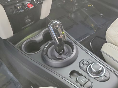 Used 2024 MINI Cooper Countryman S w/ Signature Upholstery Package image 25