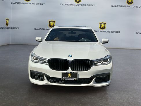 Used 2019 BMW 750i w/ M Sport Package image 2