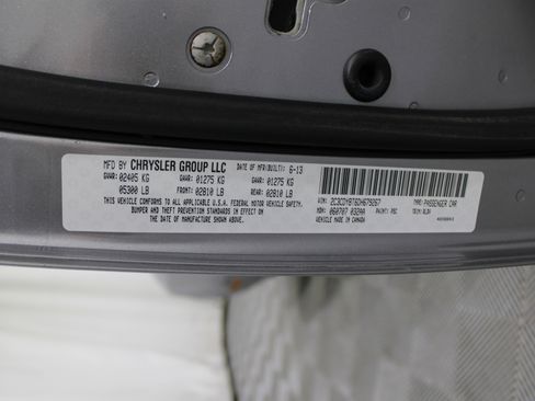 Used 2013 Dodge Challenger R/T Plus image 35