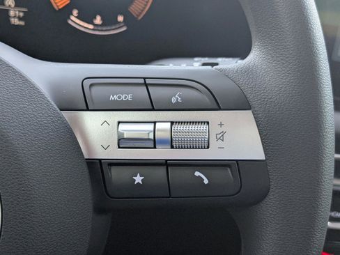 New 2026 Hyundai Tucson SEL FWD image 32